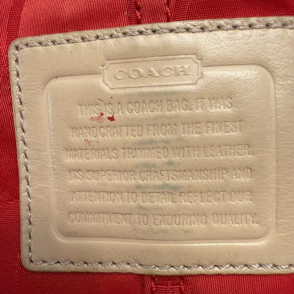 Coach Legacy Weekend Colorblock Signature Nylon Hippie Swing Bag Christmas Red - Picture 4 of 16